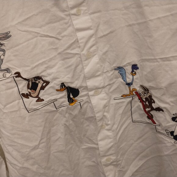 VINTAGE! 90'S WARNER BROS. LOONEY TUNES EMBROIDERED WHITE BUTTONDOWN SHIRT - Picture 3 of 4